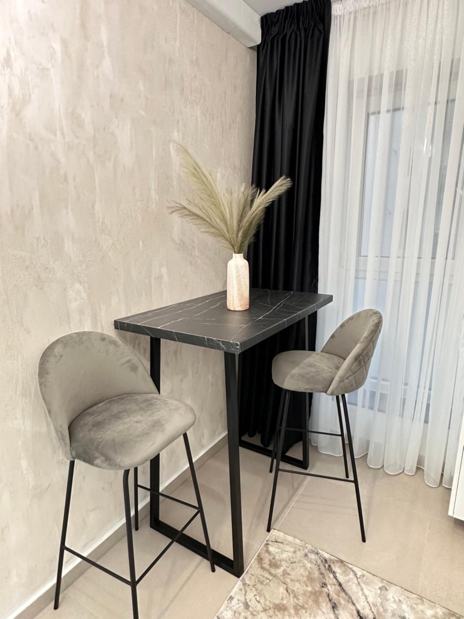 Urban Luxury Studios By Cozy Apartments Яссы Экстерьер фото